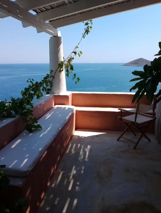 Villa Casa Dei Melograni At Vourlidia Leros Vromolithos Exterior foto